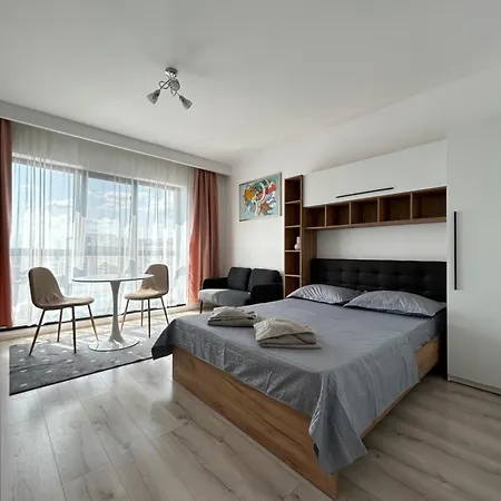 Elegant Studio With City Views - Prime Location - 02-3